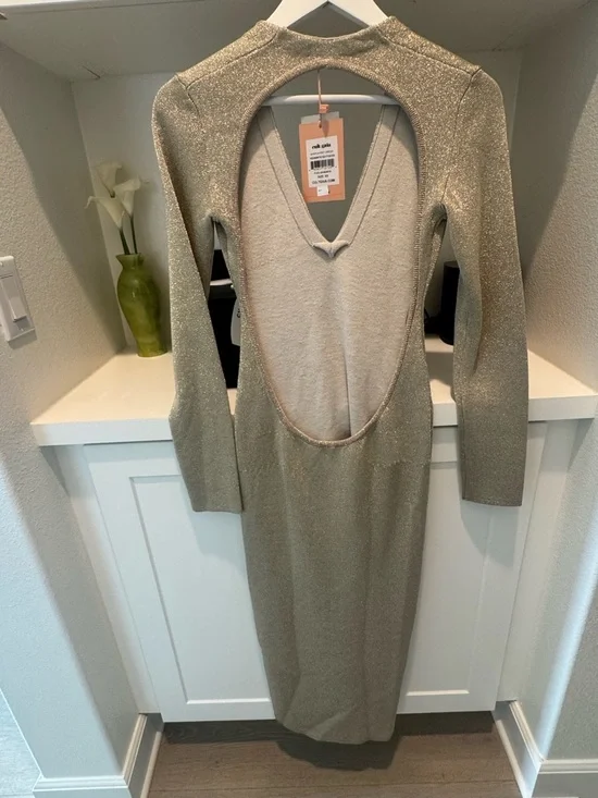 Cult Gaia Shayla Long-Sleeve V-Neck Midi Dress - Picture 7 of 8